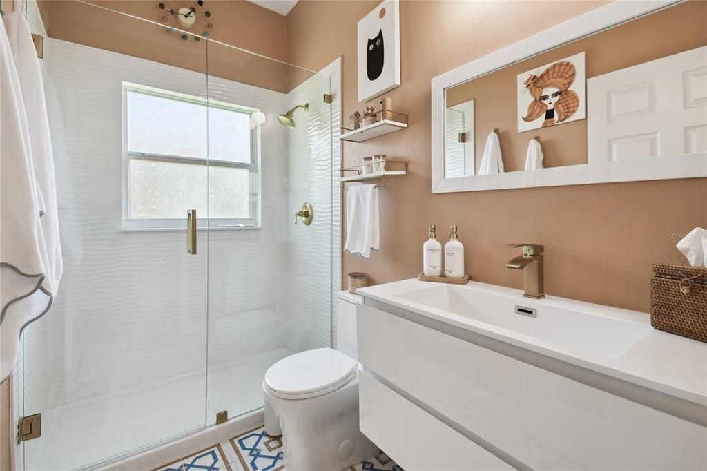 Remodeled Guest Bathroom w/Shower