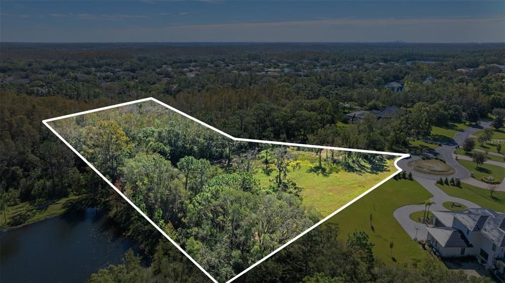 На продажу: $625,000 (2.52 acres)