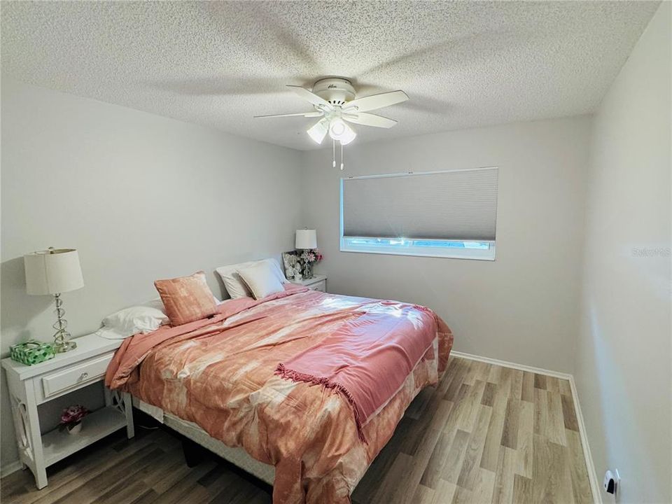 For Sale: $259,900 (2 beds, 2 baths, 1100 Square Feet)