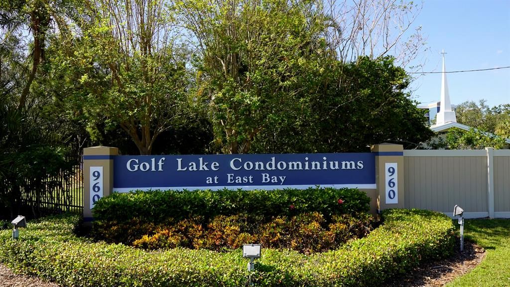 Golf Lake