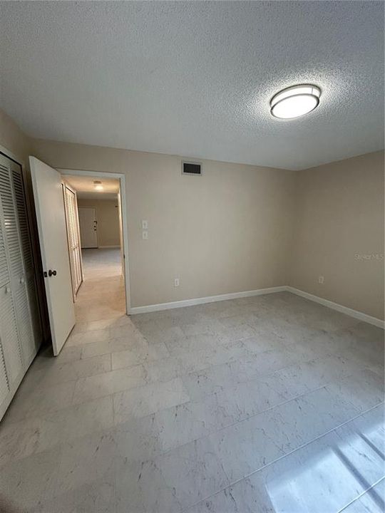 Active With Contract: $1,550 (1 beds, 1 baths, 667 Square Feet)