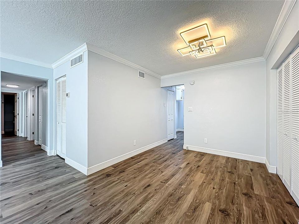 For Sale: $199,990 (3 beds, 2 baths, 1080 Square Feet)