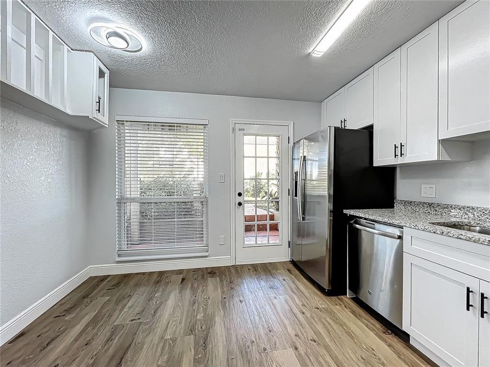 For Sale: $199,990 (3 beds, 2 baths, 1080 Square Feet)