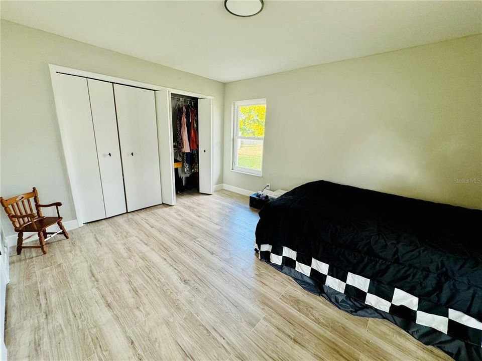 For Sale: $369,500 (3 beds, 2 baths, 1836 Square Feet)