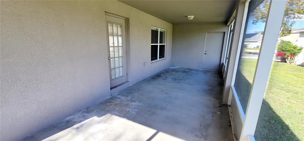 For Sale: $324,900 (3 beds, 2 baths, 2932 Square Feet)