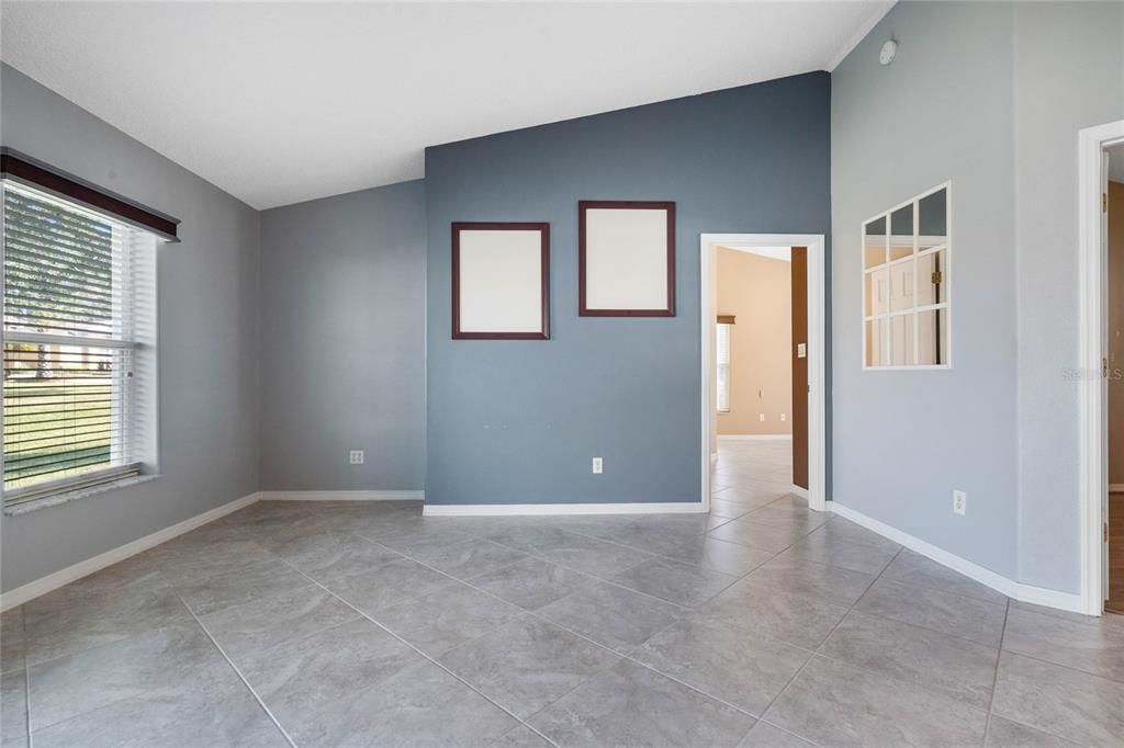 For Sale: $323,900 (3 beds, 2 baths, 2183 Square Feet)