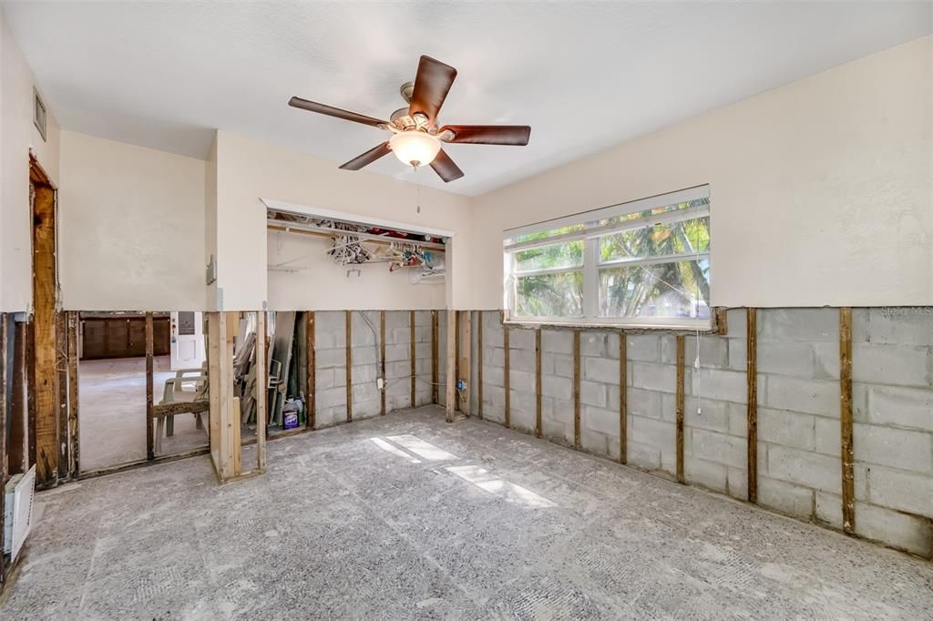 For Sale: $430,000 (2 beds, 2 baths, 1349 Square Feet)