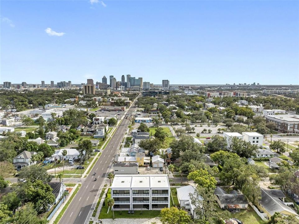 For Sale: $995,000 (3 beds, 3 baths, 2667 Square Feet)