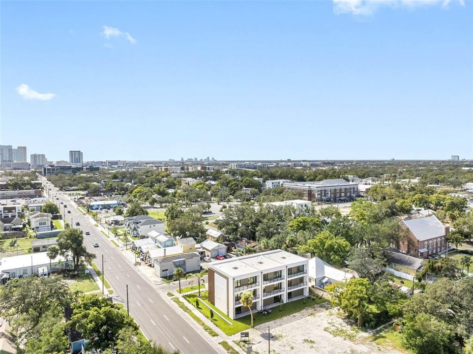 For Sale: $995,000 (3 beds, 3 baths, 2667 Square Feet)