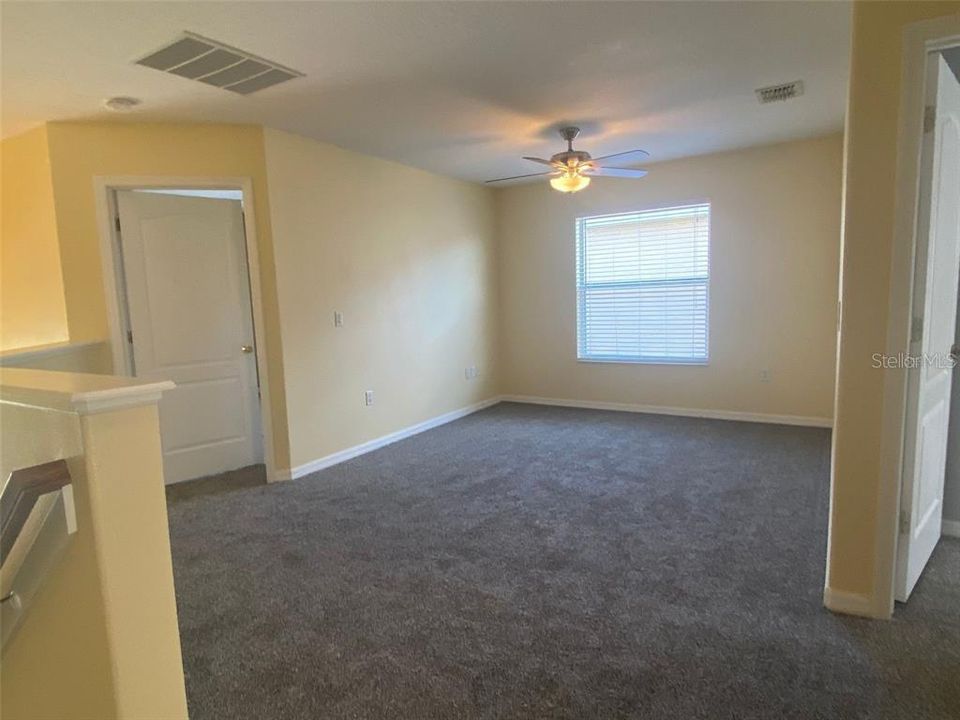 For Rent: $2,695 (4 beds, 2 baths, 2528 Square Feet)