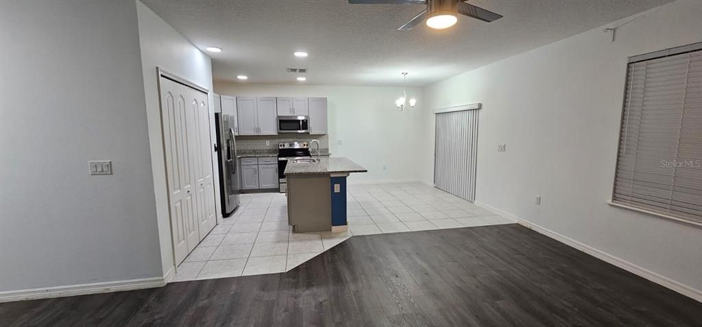 For Rent: $1,850 (3 beds, 2 baths, 1455 Square Feet)