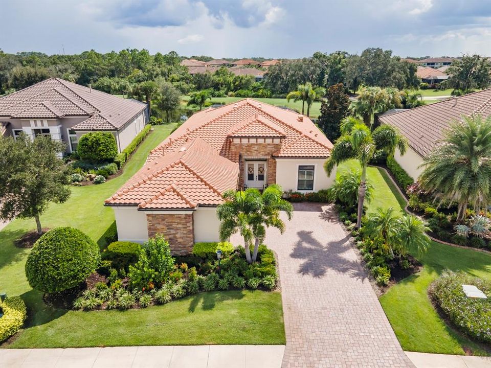 For Sale: $1,800,000 (3 beds, 3 baths, 2841 Square Feet)