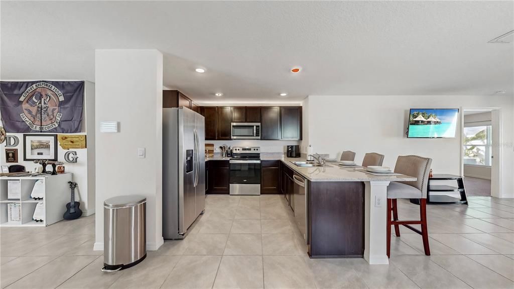 For Sale: $369,000 (3 beds, 2 baths, 1516 Square Feet)