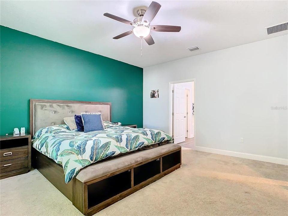 For Sale: $440,000 (4 beds, 2 baths, 2173 Square Feet)