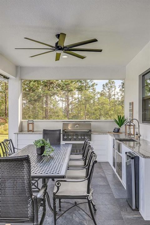 Outdoor Kitchen