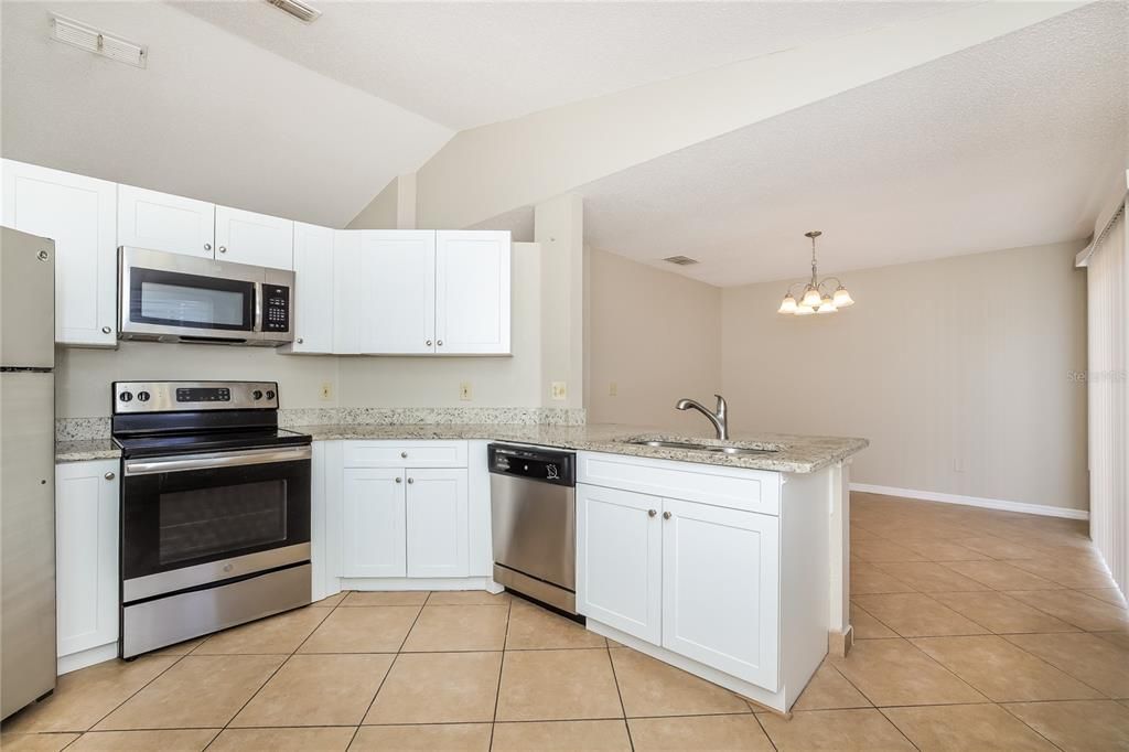 For Rent: $1,960 (3 beds, 2 baths, 1630 Square Feet)