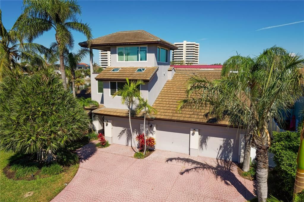 En Venta: $2,300,000 (4 camas, 3 baños, 3126 Pies cuadrados)