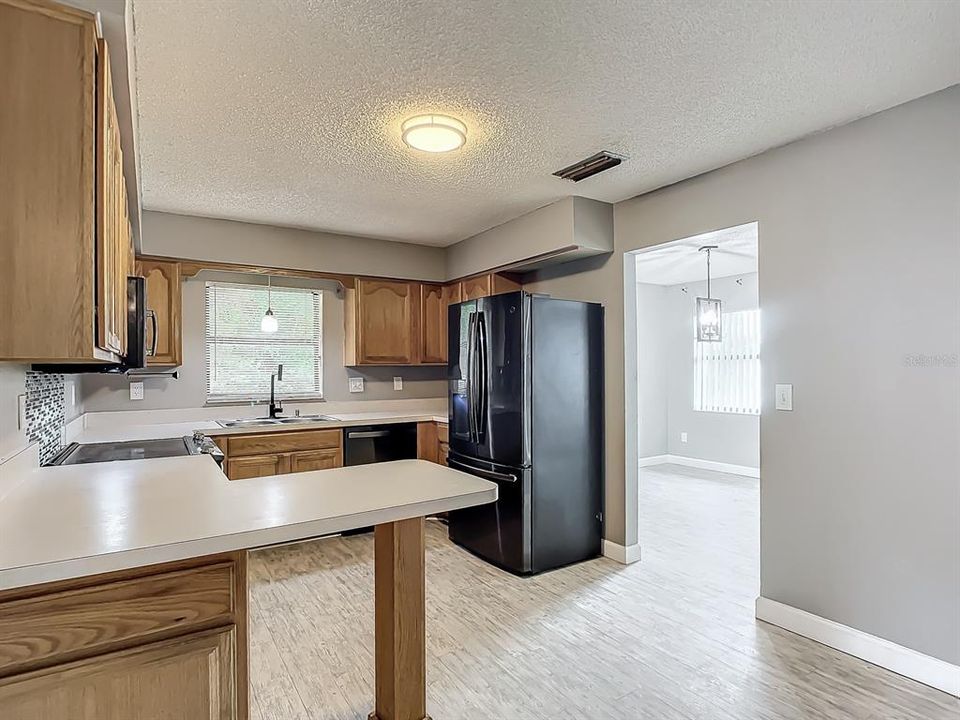 For Sale: $289,900 (3 beds, 2 baths, 1322 Square Feet)