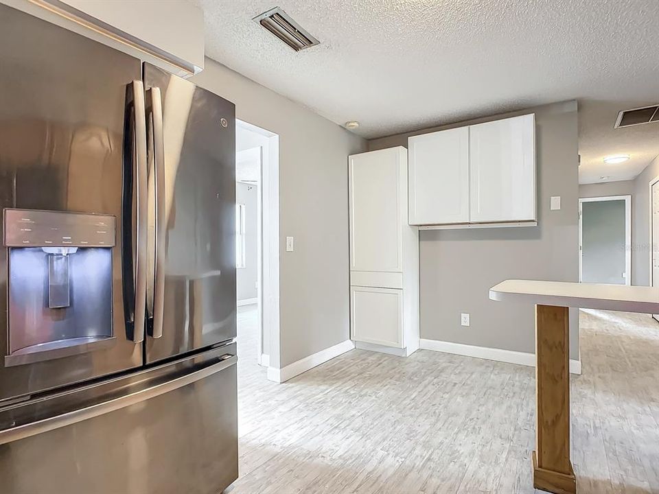 For Sale: $289,900 (3 beds, 2 baths, 1322 Square Feet)