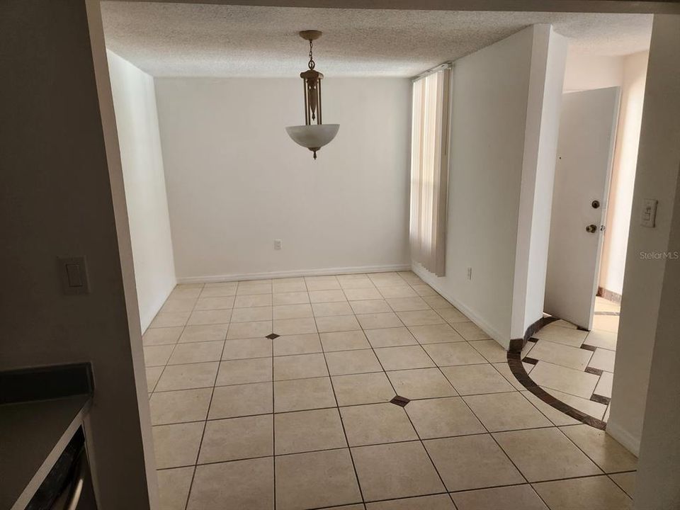 For Sale: $152,000 (2 beds, 2 baths, 1252 Square Feet)