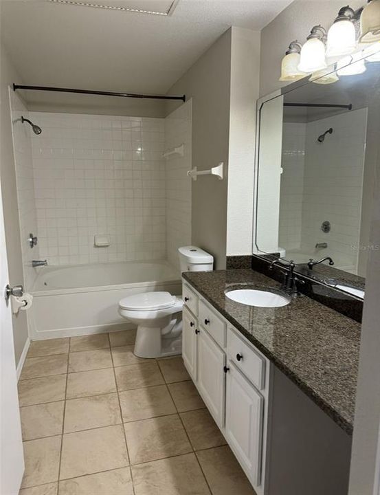 For Sale: $186,800 (1 beds, 1 baths, 948 Square Feet)