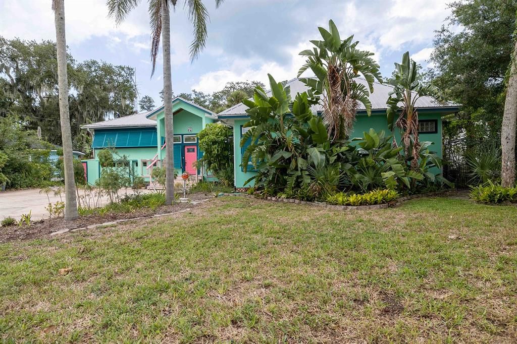 For Sale: $949,000 (3 beds, 3 baths, 3322 Square Feet)