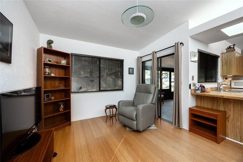 Family Room sliding glass doors to Florida Room