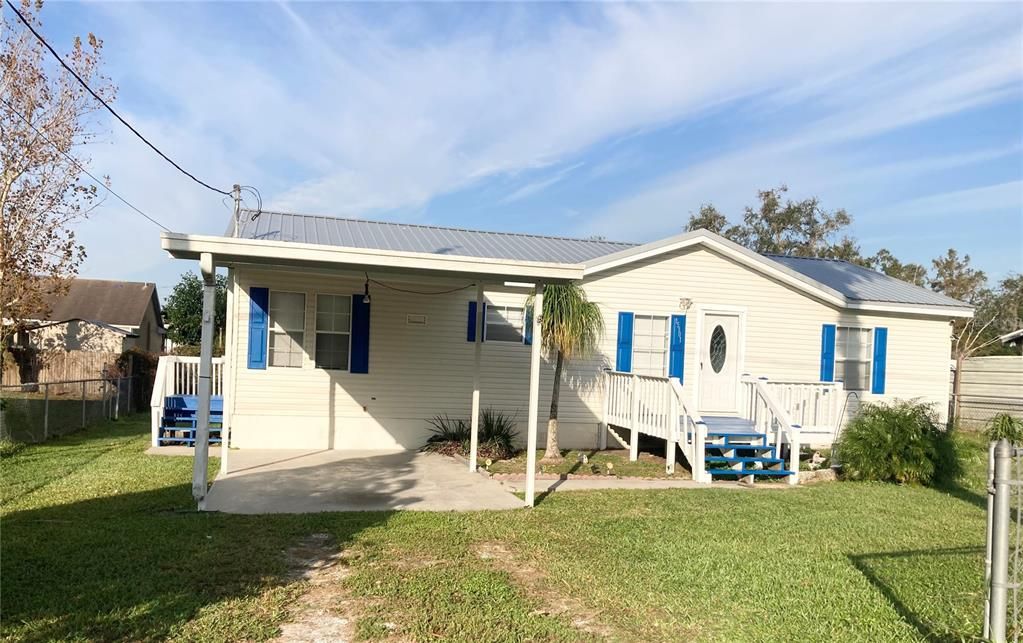 For Sale: $234,900 (3 beds, 2 baths, 1296 Square Feet)