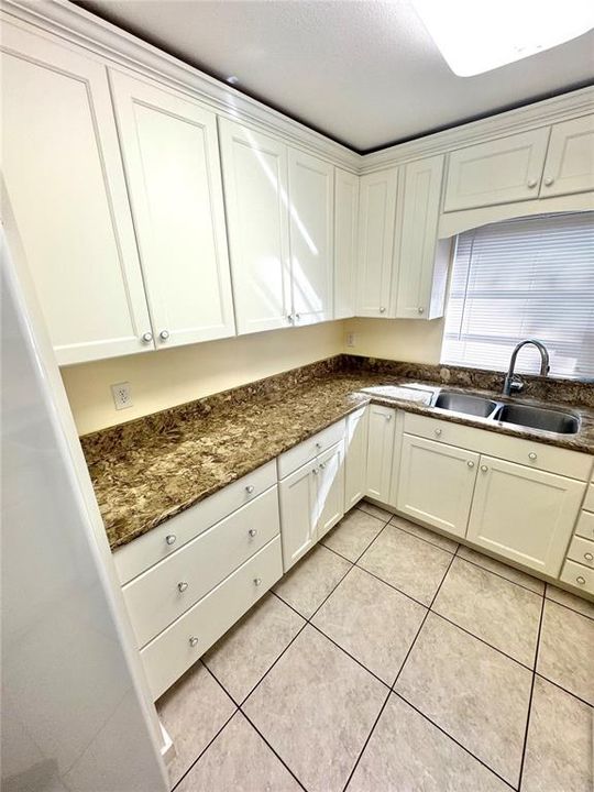 Lots of counter space and nice granite counters.