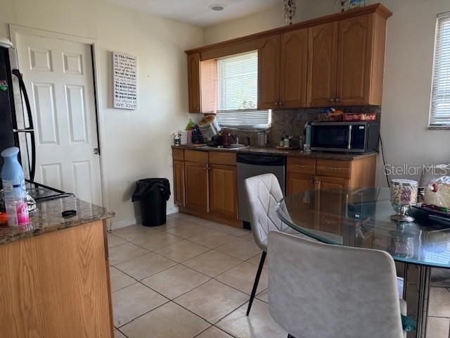 For Sale: $269,900 (3 beds, 1 baths, 972 Square Feet)