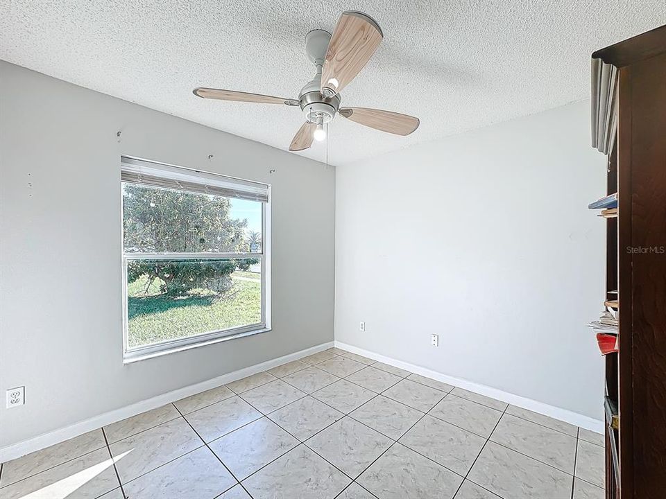 For Sale: $295,000 (3 beds, 2 baths, 1256 Square Feet)