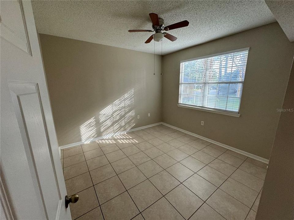 For Rent: $1,350 (1 beds, 1 baths, 632 Square Feet)