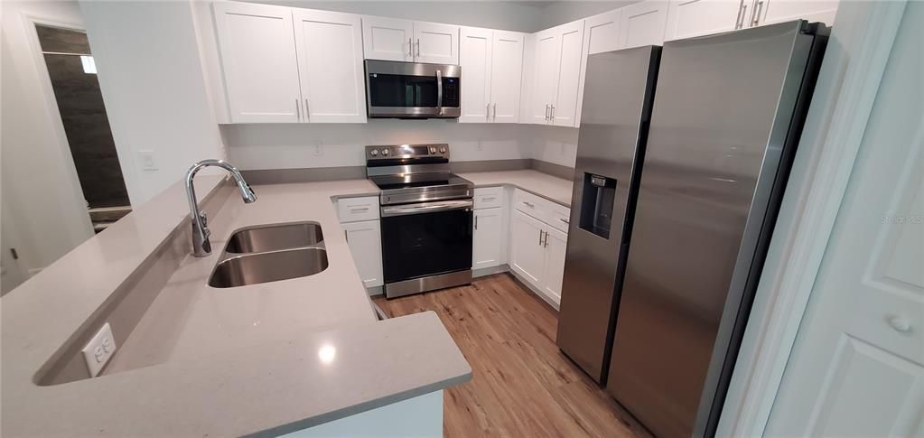 For Rent: $1,795 (2 beds, 2 baths, 1100 Square Feet)