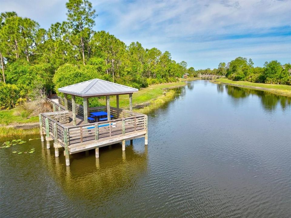 For Sale: $475,000 (2 beds, 2 baths, 1524 Square Feet)