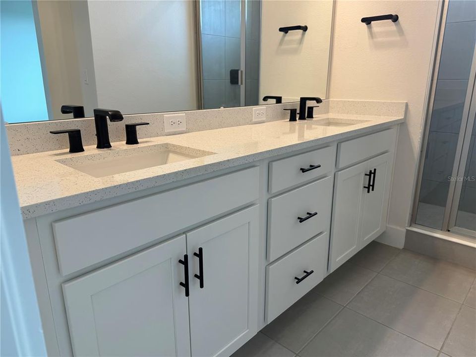 DOUBLE VANITY