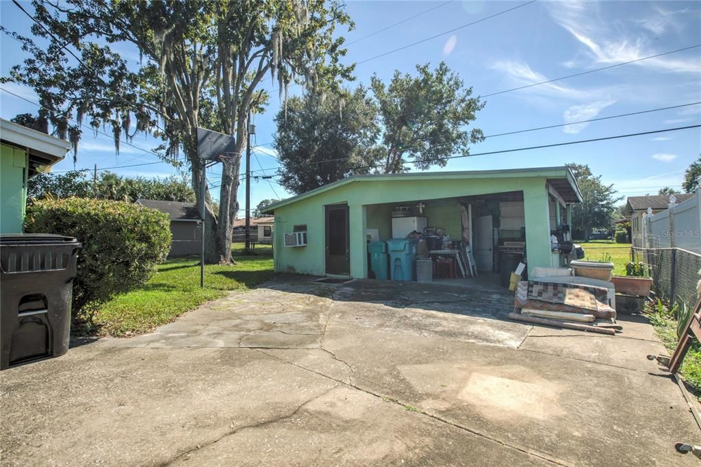 For Sale: $198,000 (3 beds, 1 baths, 1091 Square Feet)