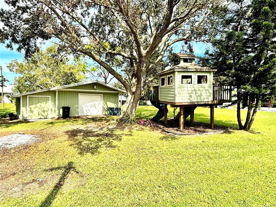 For Sale: $395,000 (3 beds, 2 baths, 1580 Square Feet)