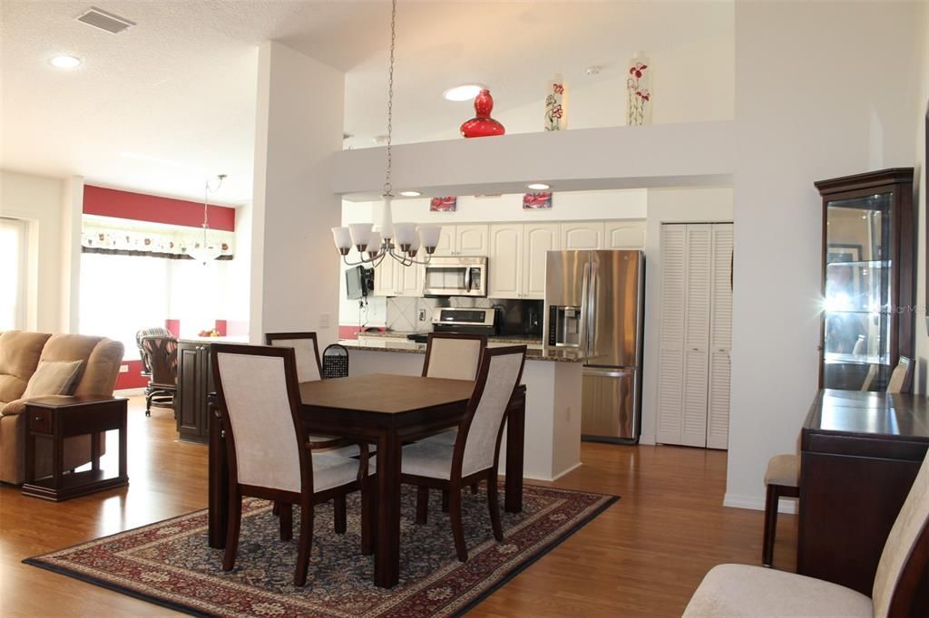 For Sale: $359,000 (2 beds, 2 baths, 1786 Square Feet)