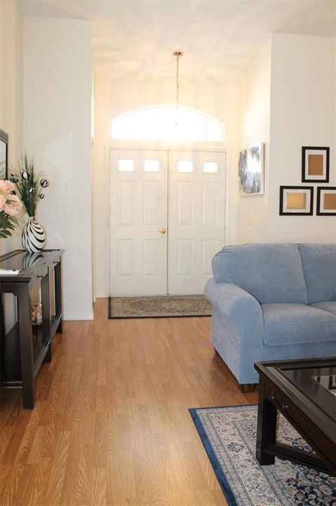 For Sale: $359,000 (2 beds, 2 baths, 1786 Square Feet)