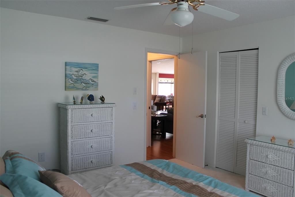 For Sale: $359,000 (2 beds, 2 baths, 1786 Square Feet)