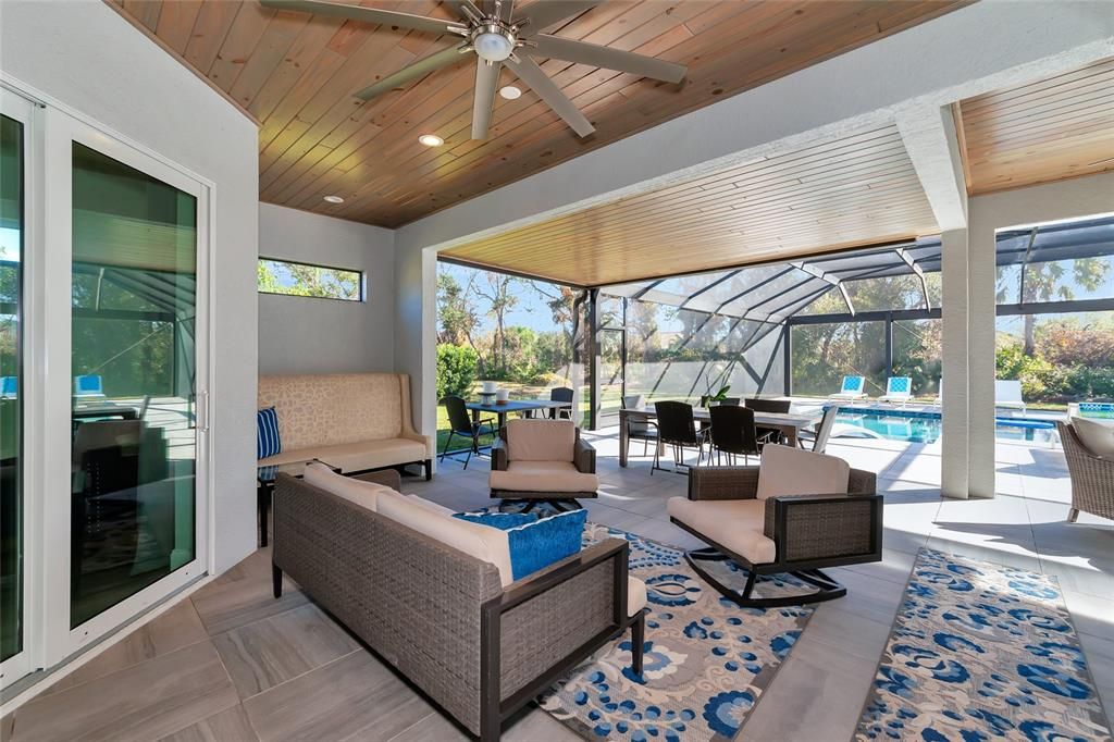 Lanai with Custom ceiling