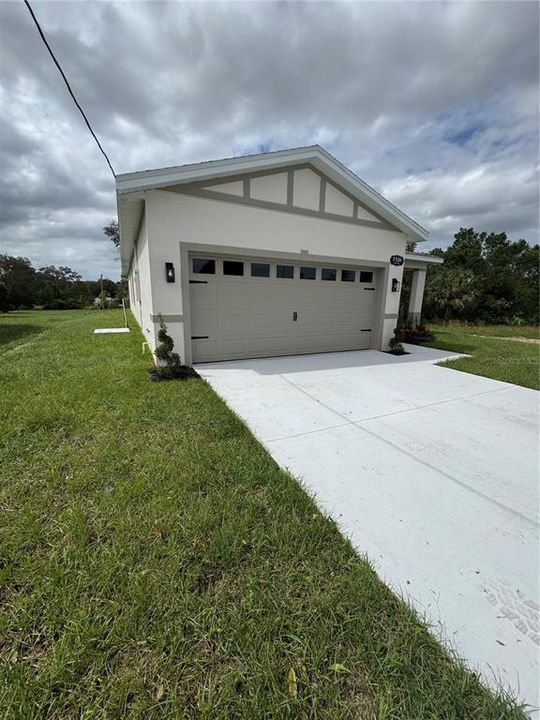 For Sale: $289,900 (3 beds, 2 baths, 1603 Square Feet)