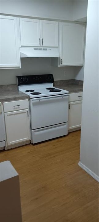 For Rent: $1,200 (1 beds, 1 baths, 785 Square Feet)