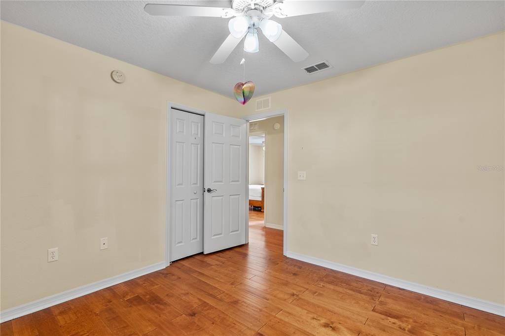 For Sale: $299,000 (3 beds, 2 baths, 1254 Square Feet)