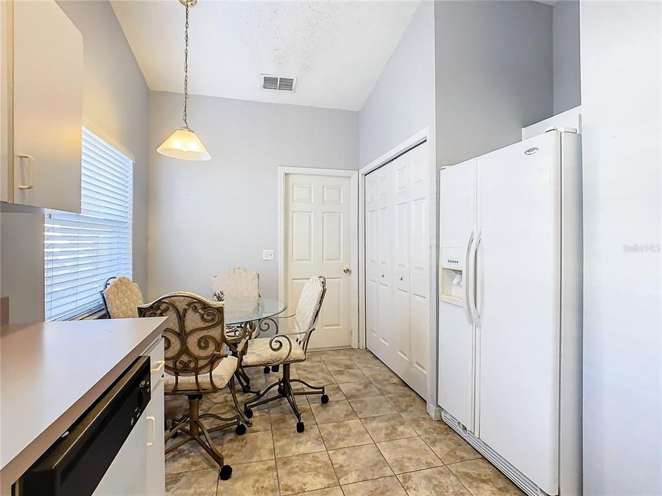 For Sale: $270,000 (3 beds, 2 baths, 1526 Square Feet)