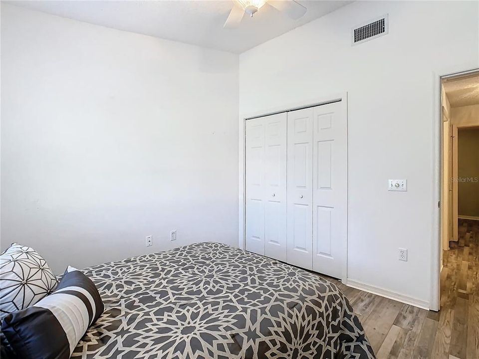 For Sale: $270,000 (3 beds, 2 baths, 1526 Square Feet)