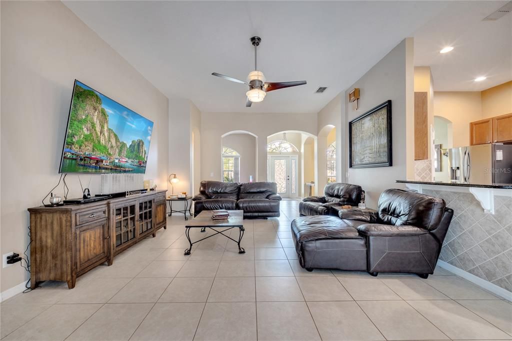 For Sale: $685,000 (4 beds, 3 baths, 2505 Square Feet)