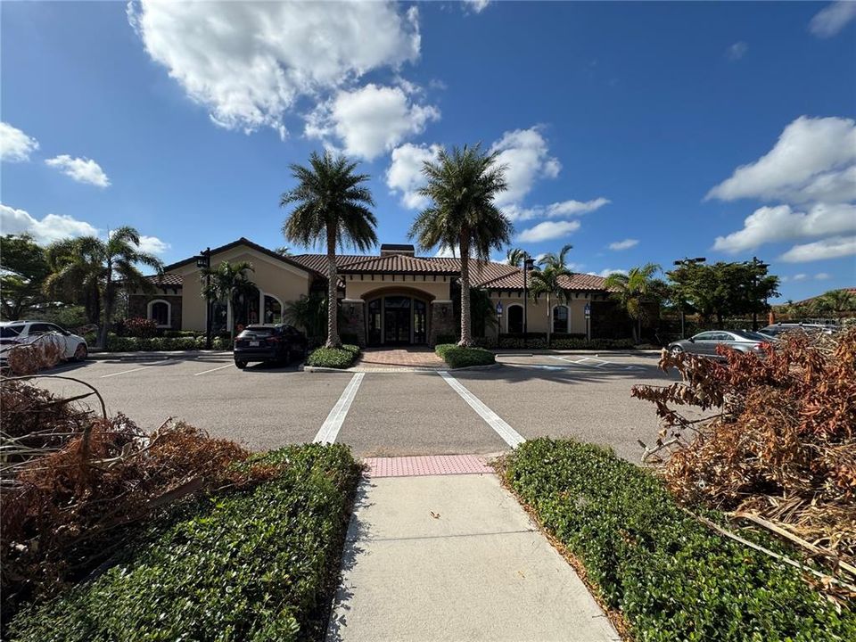 For Sale: $765,000 (3 beds, 2 baths, 1886 Square Feet)