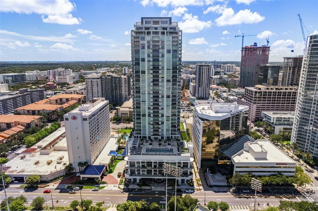 For Sale: $1,550,000 (2 beds, 2 baths, 1663 Square Feet)