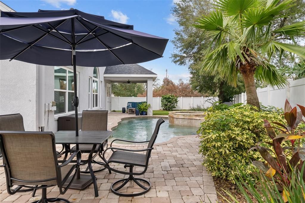 Active With Contract: $475,000 (4 beds, 2 baths, 2112 Square Feet)